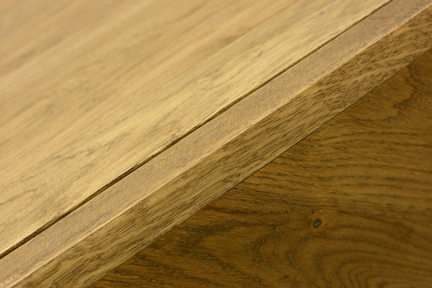 Ontario TV Dresser 2 Doors