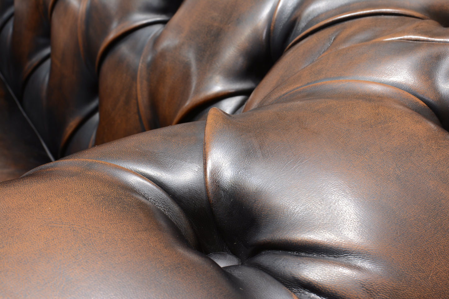 Chesterfield Sofa 240